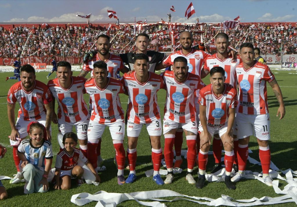 San Martín enfrenta a Unión de Villa Krause en el partido de ida de la final Zona Cuyo del Torneo Regional Amateur / Orlando Pelichotti.