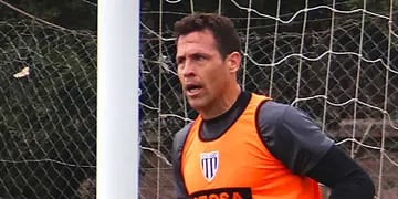 El goleador ingresará como titular en lugar de Sergio Velázquez en el encuentro de mañana, desde las 17, ante Mitre (SE). 