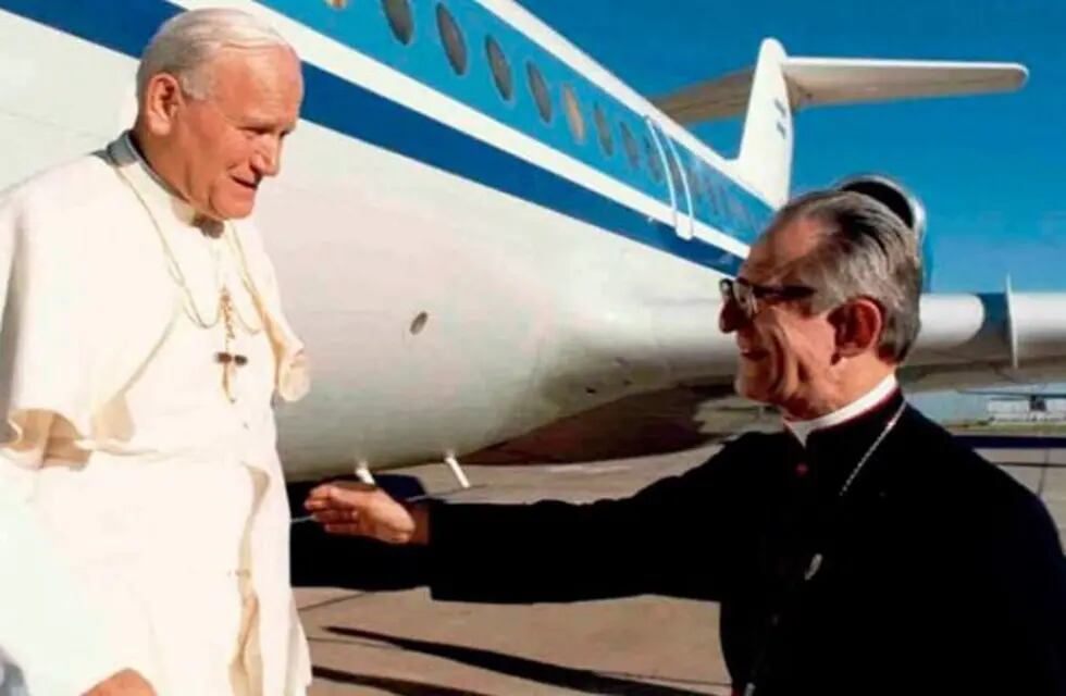 Un cardenal muy cercano a Juan Pablo II fue denunciado por encubrir un abuso sexual dentro de la iglesia.