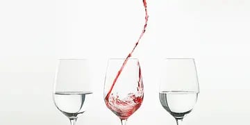 La importancia detectar iones en agua y vinos
