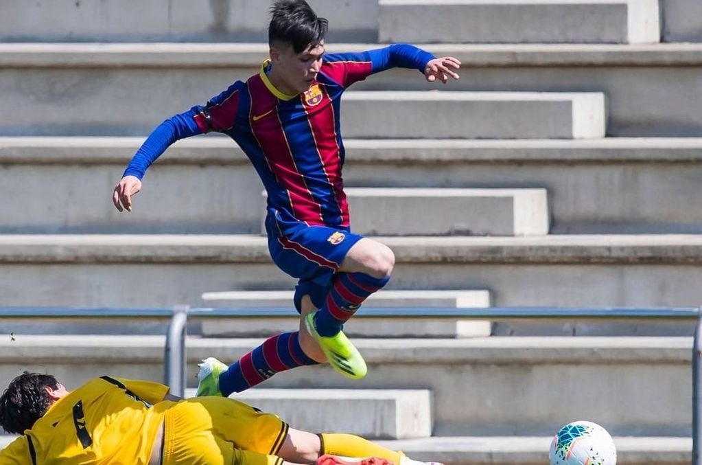 Nico Takahashi, a talent from Barcelona's academy who could be called up to the Argentina national team.  (Barcelona press).