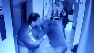 Video: agarró a su vecino a trompadas y quiso apuñalar a un policía con un destornillador