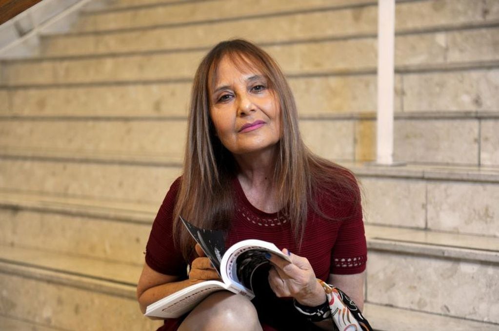 
María Rosa Yorio, presenta su revelador libro. | Los Andes
   
