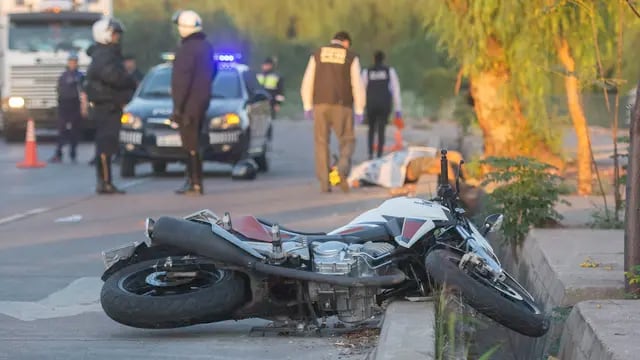 Accidente en Navidad: un motociclista murió en San Carlos