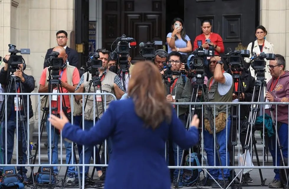Dina Boluarte, presidente de Perú, en declaraciones a medios durante las últimas jornadas.