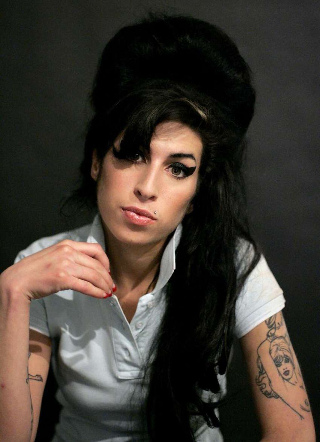 
En el documental de Kapadia se afirma la tesis de la responsabilidad del padre de Winehouse respecto de su muerte.
